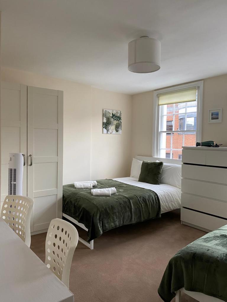 Lovely Private Rooms In Camden, Central Londres Exterior foto