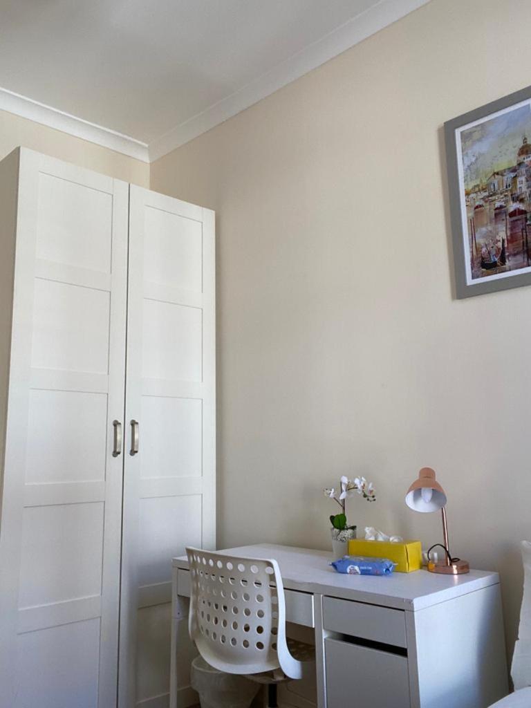 Lovely Private Rooms In Camden, Central Londres Exterior foto